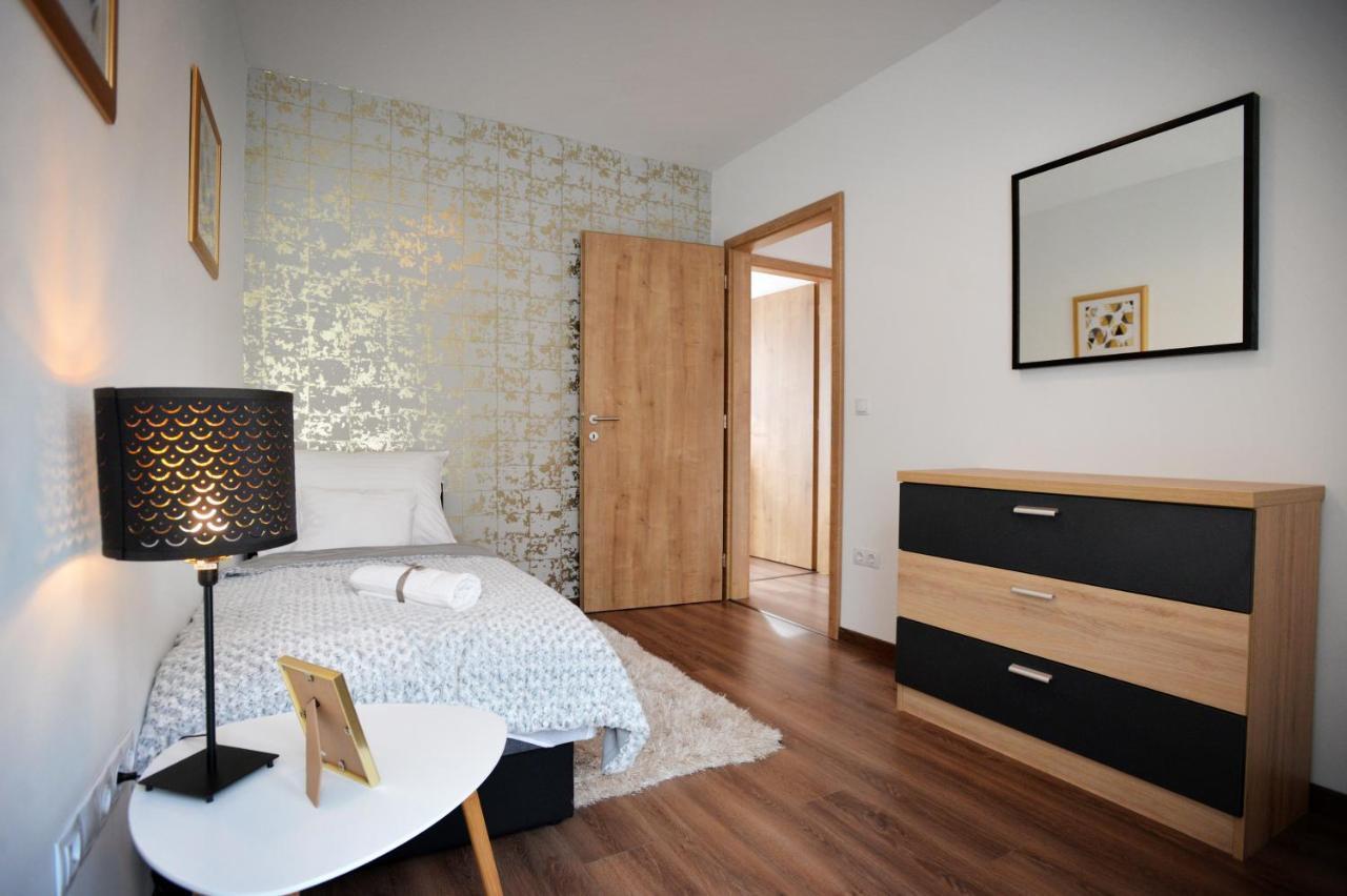 One Luxury Suites אגר מראה חיצוני תמונה